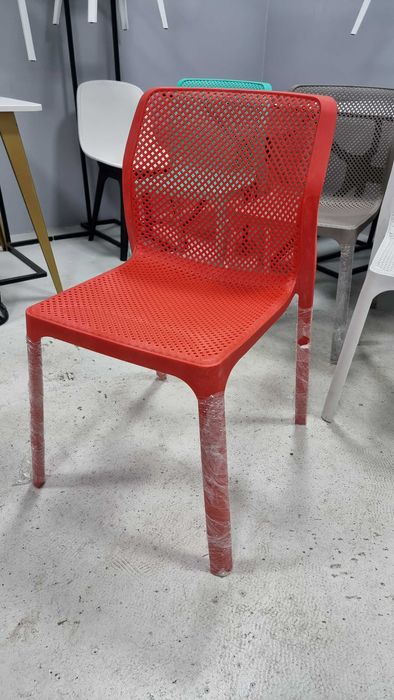 Стул пластиковый "Нова". Цветной.