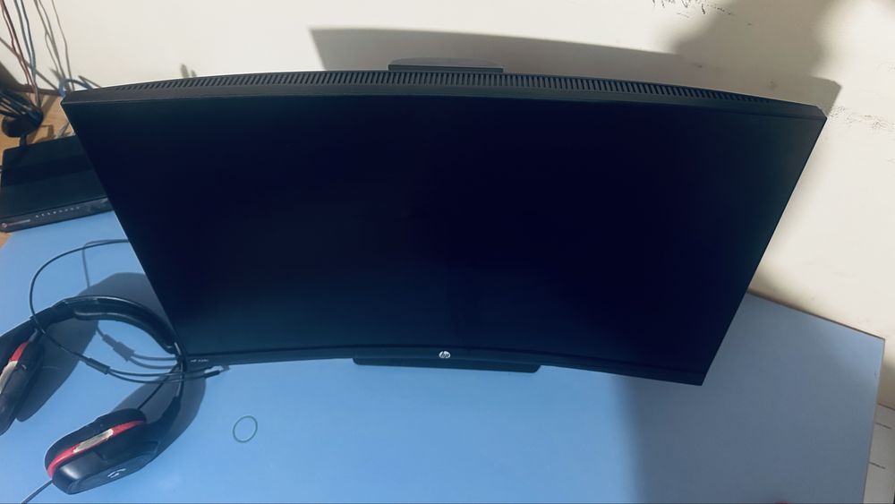 Монитор Gaming HP 24’, VA, извит