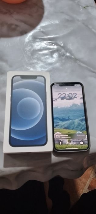 Продам Айфон 12 ги64