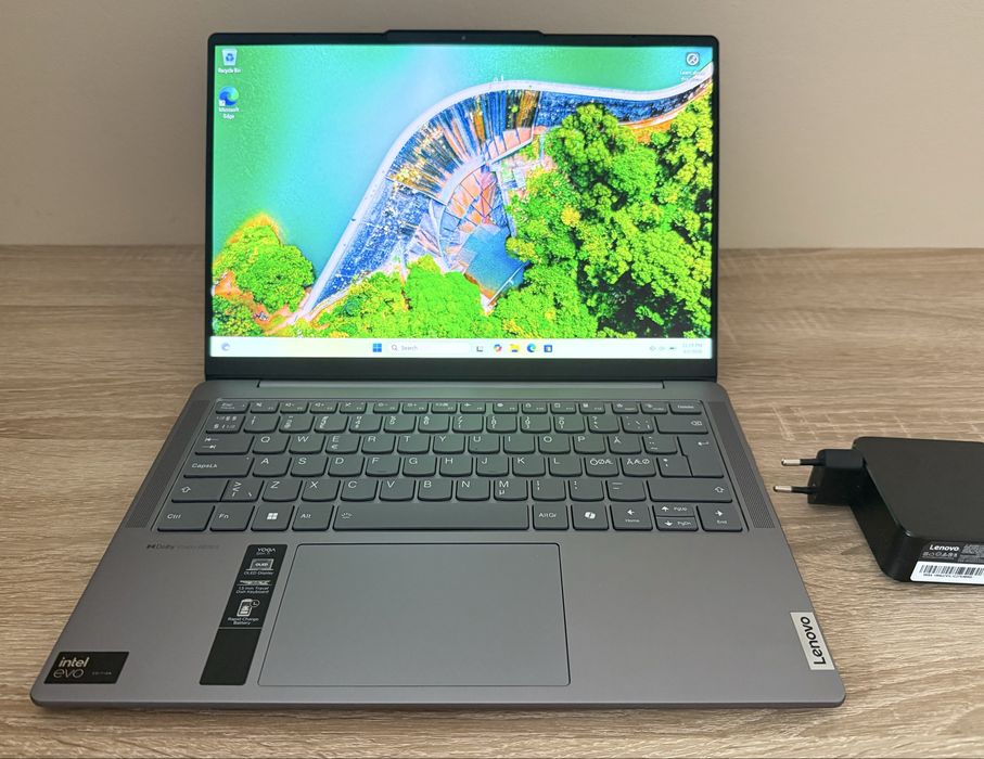 Lenovo Yoga Slim 7 CA NOU ! 32GB Ultra 7 155H OLED ! 512GB ! Gen7 G7