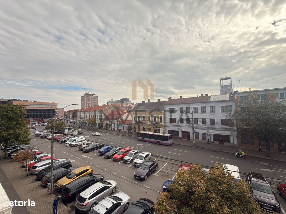 Apartament 2 camere decomandate, etaj intermediar, Piata Mihai Viteazu