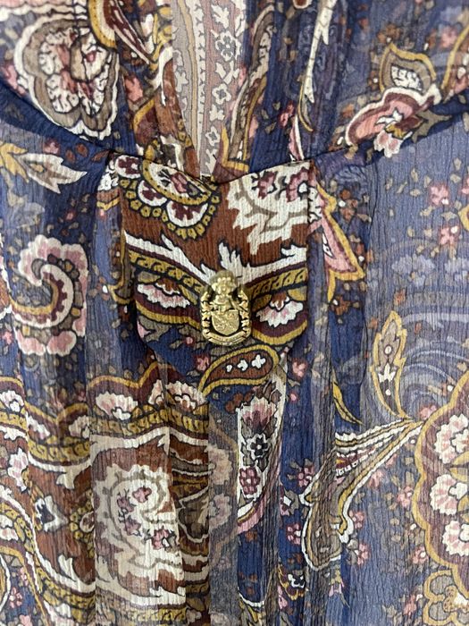 Дамска риза