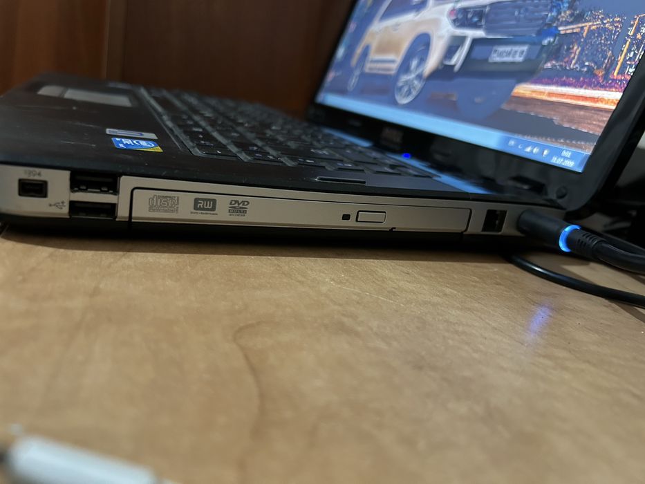 Ноутбук DELL рабочий