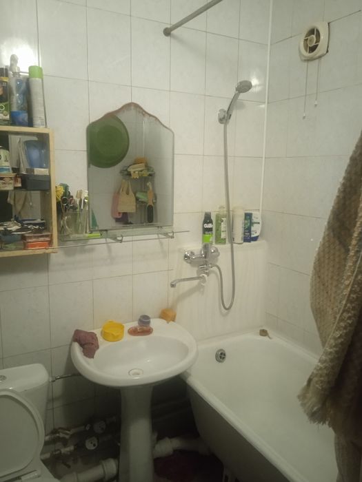 Продам 2 комнатную квартиру.