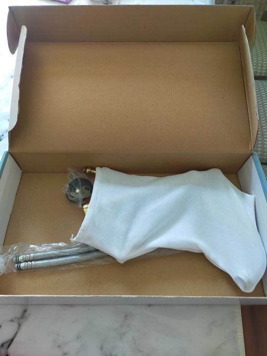 Смеситель для кухни или ванной