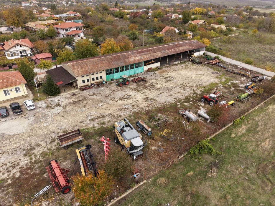 Продава се бизнес имот 6дк във Върбак обл.Шумен