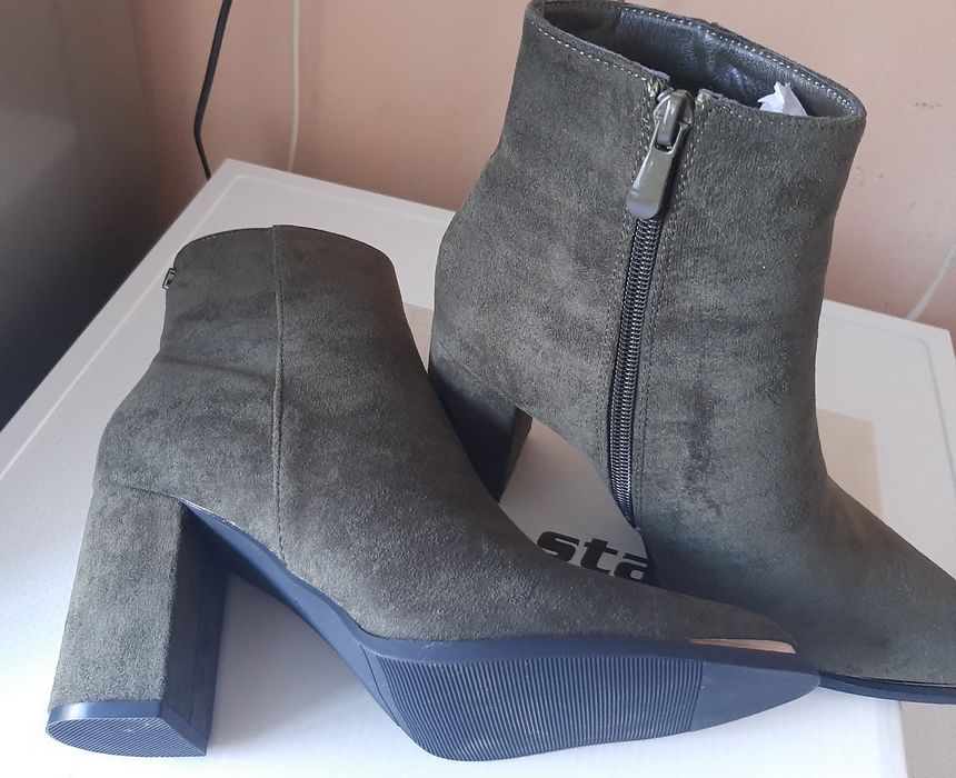 Дамски велурени боти!