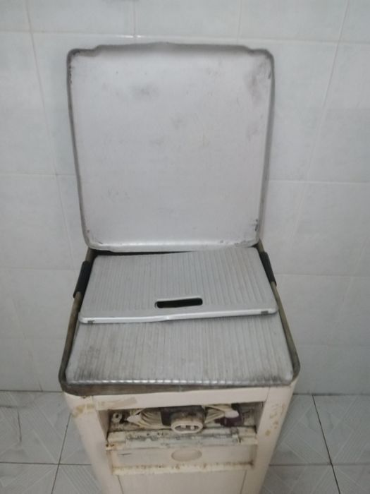 Стиральная машинка.