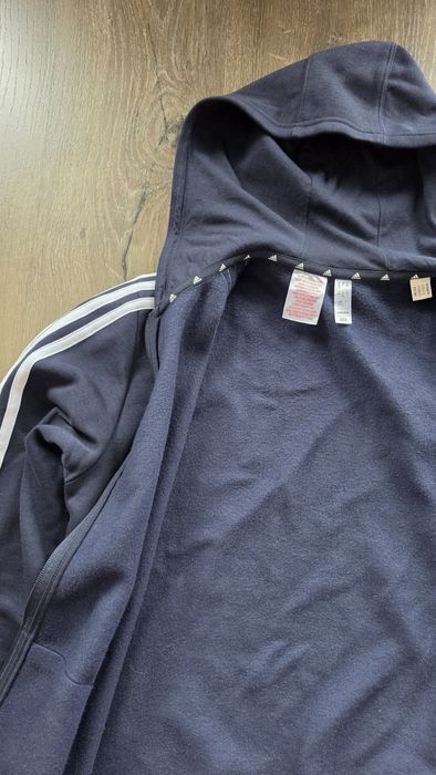 ADIDAS Тъмносин Суичър