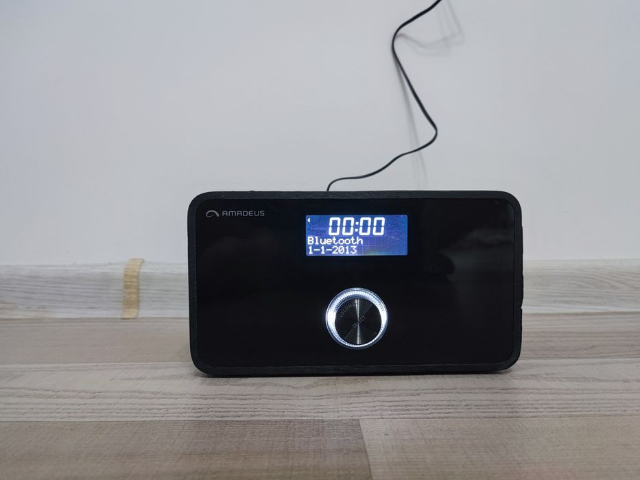 Radio Amadeus cu bluetooth