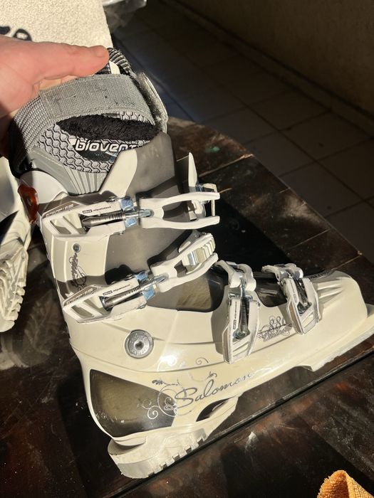 Обувки за ски Саломон 26/26.5отлично състояние