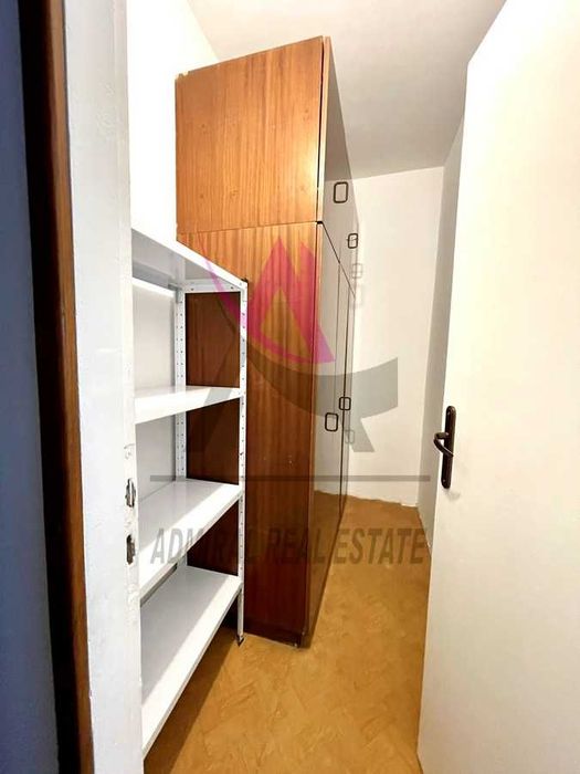 Дава се под наем Тристаен апартамент в Варна, Червен площад - 66 кв.м за 614 € - Снимка #4