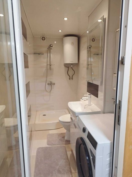Продава се Двустаен апартамент в Стара Загора, Център - 42 кв.м за 2072 €/кв.м - Снимка #12