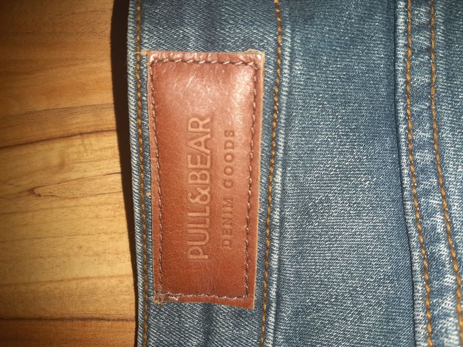 Продавам мъжки дънки Pull&Bear