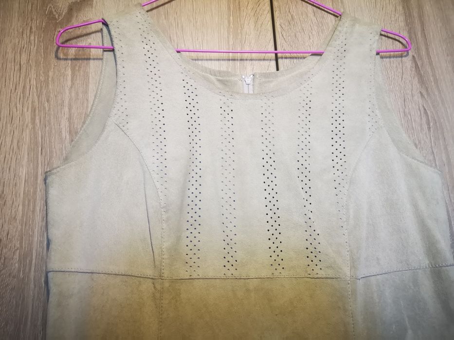 Rochie din piele intoarsa