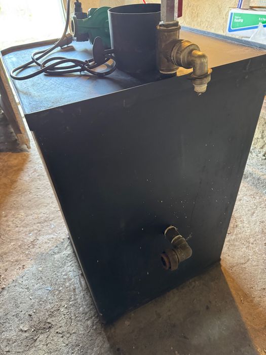 Продавам камина с водна риза 17 kw Прити