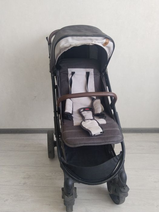 Коляска в хорошем состоянии