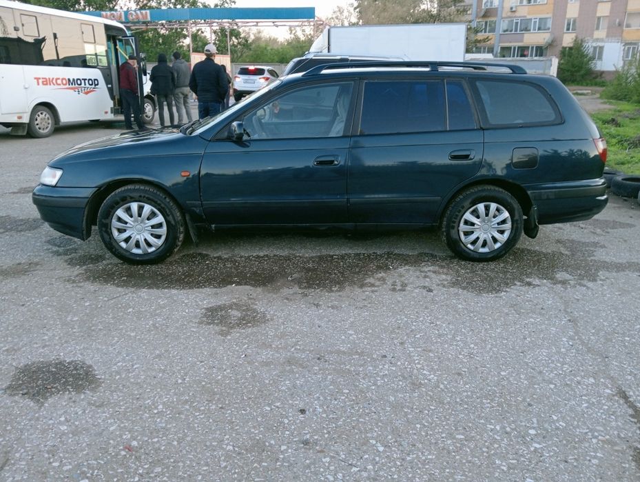Tayota carina e в хорошем состоянии