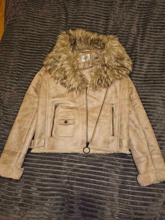 Guess оригинално яке XS