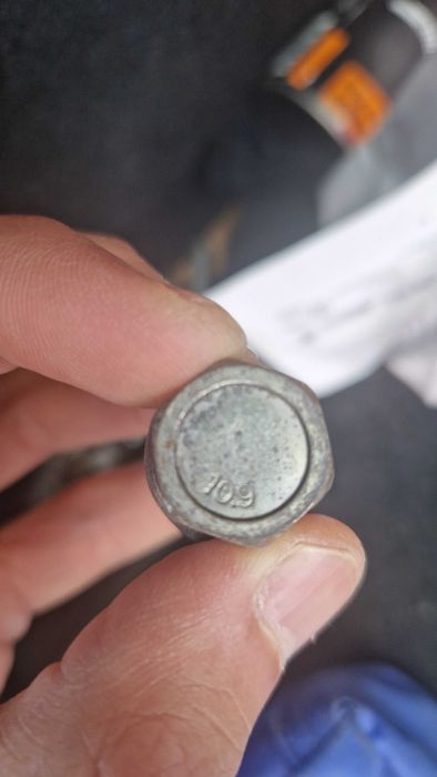 Дълги болтове за джанти