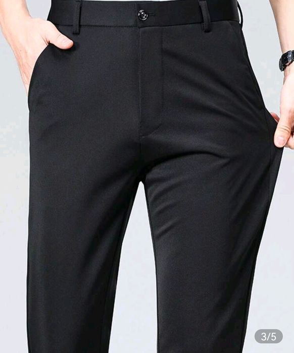 Pantaloni barbati noi,nepurtați.