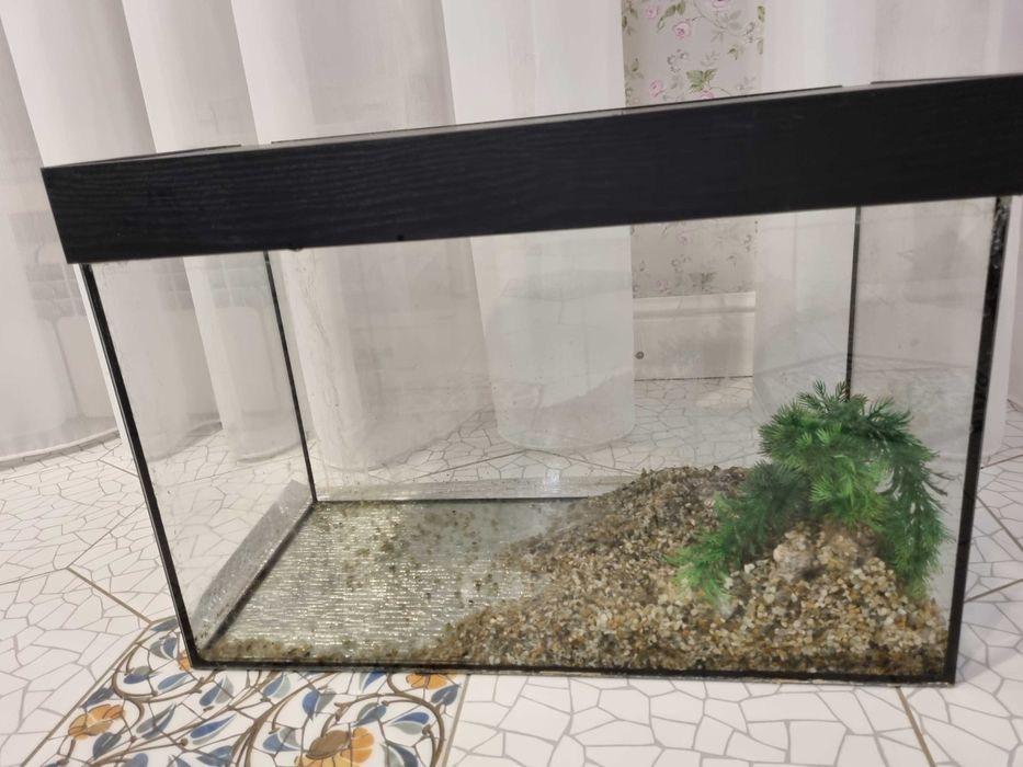 Аквариум  для рыбок