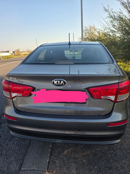 Продам автомобиль Kia Rio