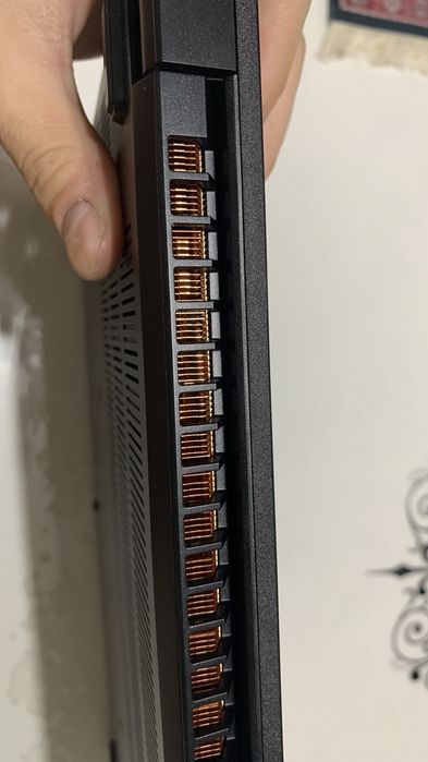 Acer nitro v15 / rtx4050 / 165hz