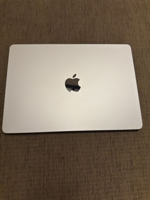 Apple Macbook Air m2 2022