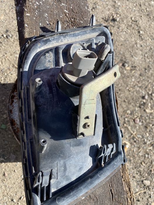 Продам поворотник