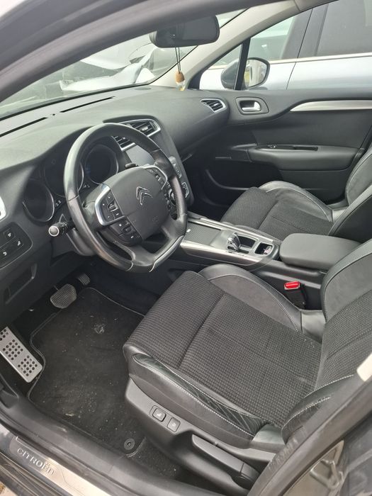 Ситроен С4 на части