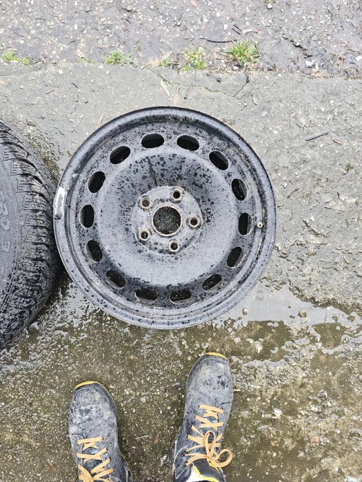Джанти 16 цола от VW caddy със резервна гума 15 "