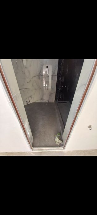 Кафель, обои, ламинат