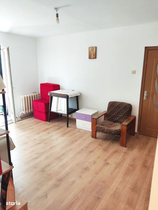 Apartament 3 camere, etaj 1, centrala, Dacia, aproape de Lidl