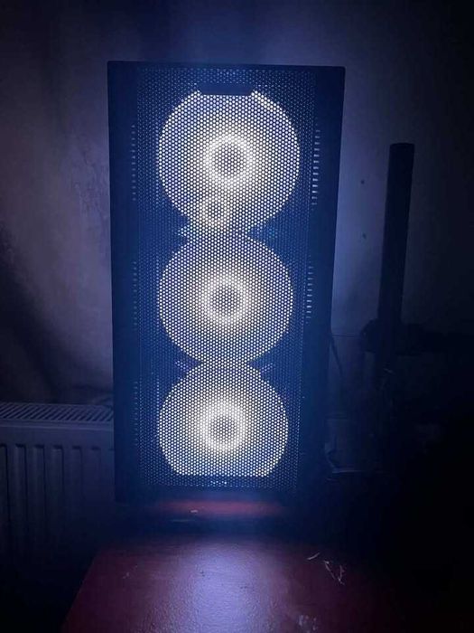 gaming компютър CUSTOM