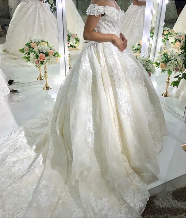 Продам роскошное свадебное платье