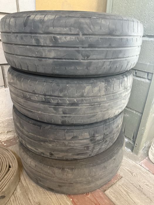 Продам шины на 195/65/15