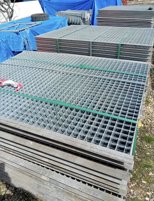 Gratare zincate galvanizate