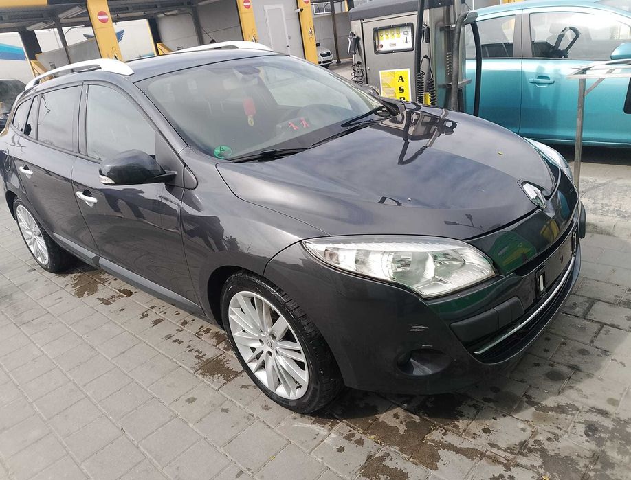 Vând Renault Megane an 2011 motor 1.9 dci