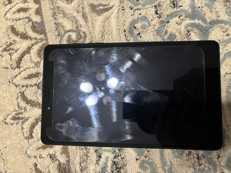 Планшет самсунг А8