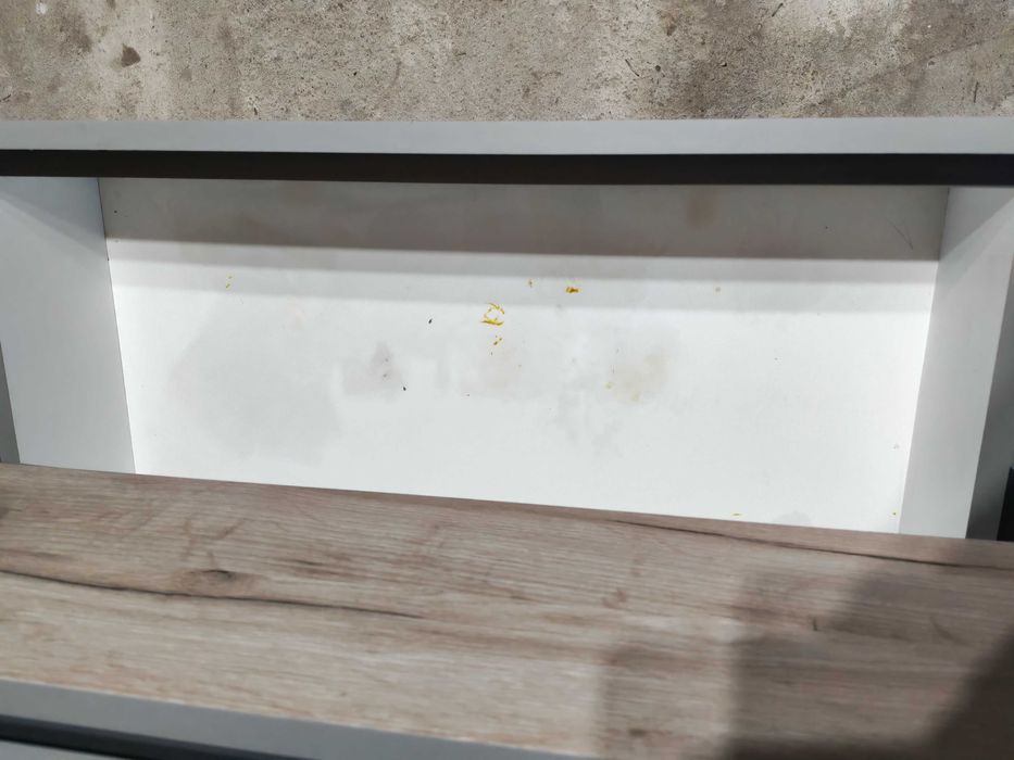 Comoda tv si 2 noptiere +cadou