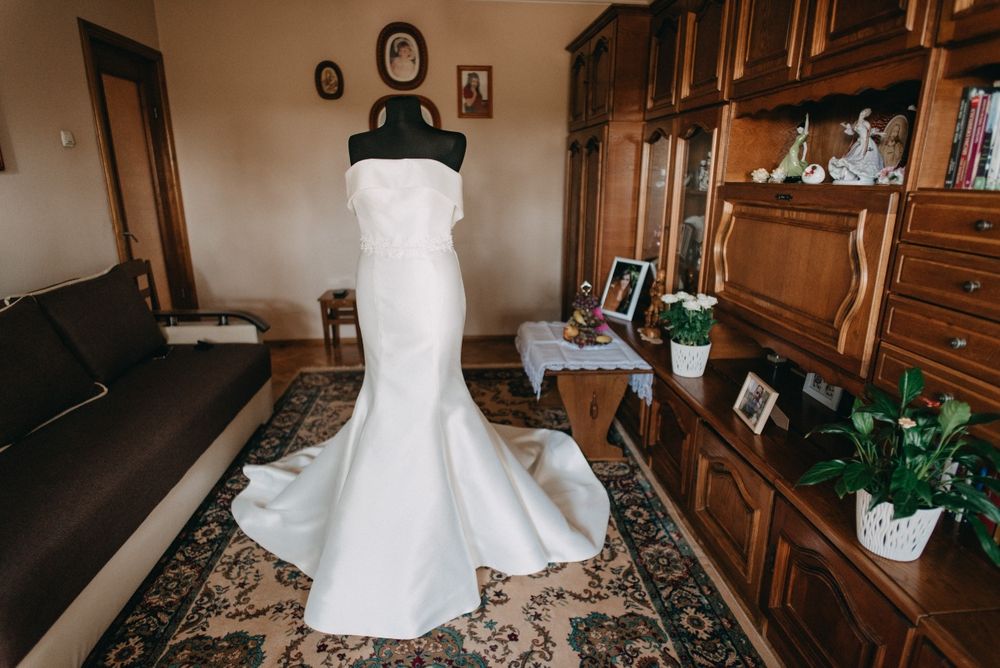 Vând rochie de mireasă