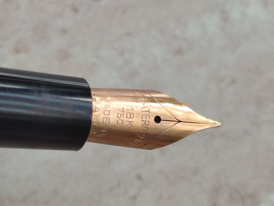 Stilou de colectie Waterman Executive – Placat cu Aur, Penita Aur 18K, Cutie