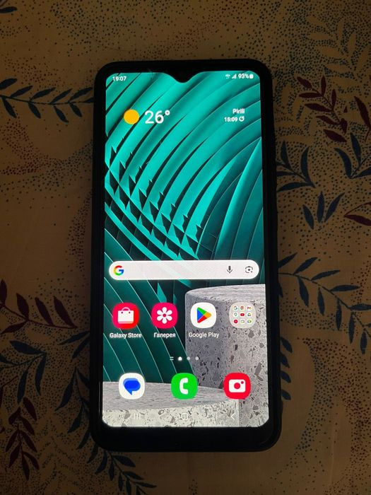 Срочно продам телефон.