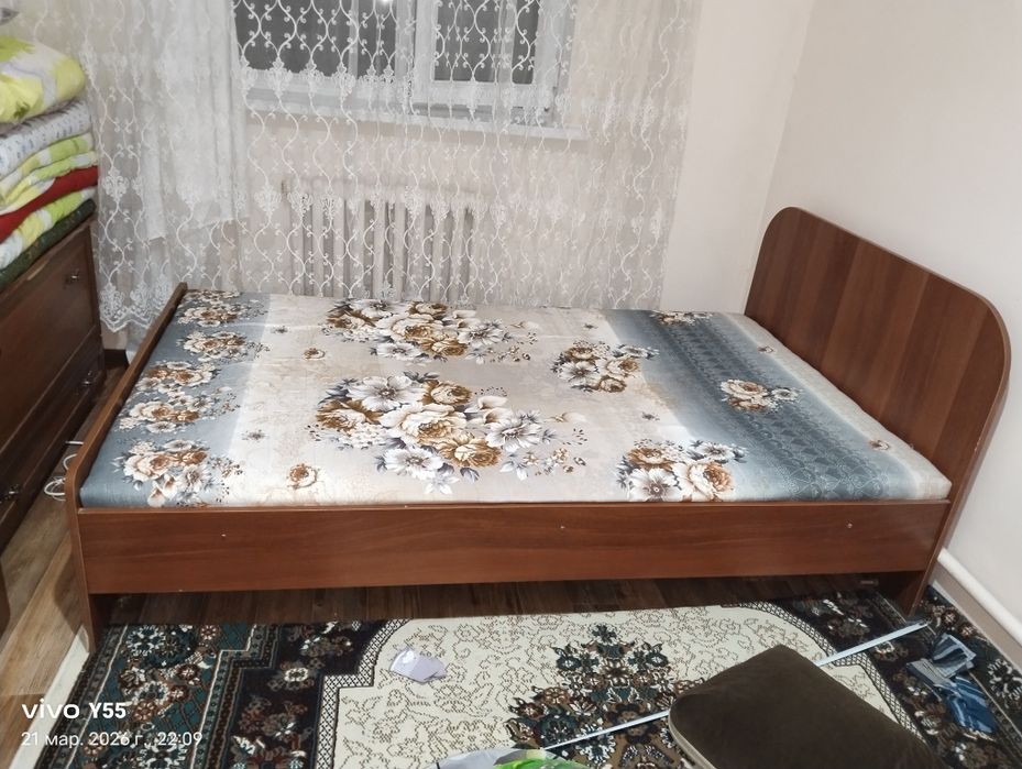 Кровать для спальни