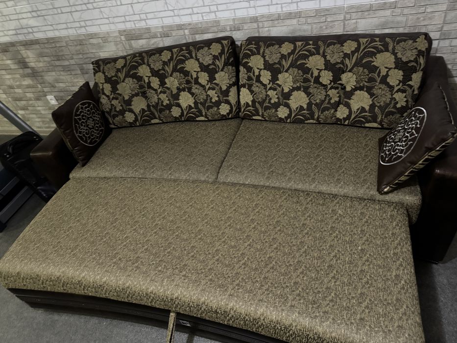 Диван для гостинной