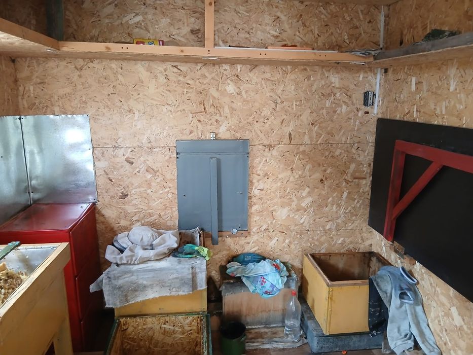 Пчела прицеп , ара таситын телешка