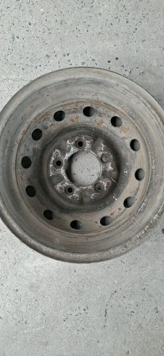 Диски 4шт R16 5×139.7 стояли на Ниве
