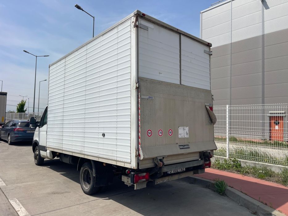 Iveco daily cu lift 35C12