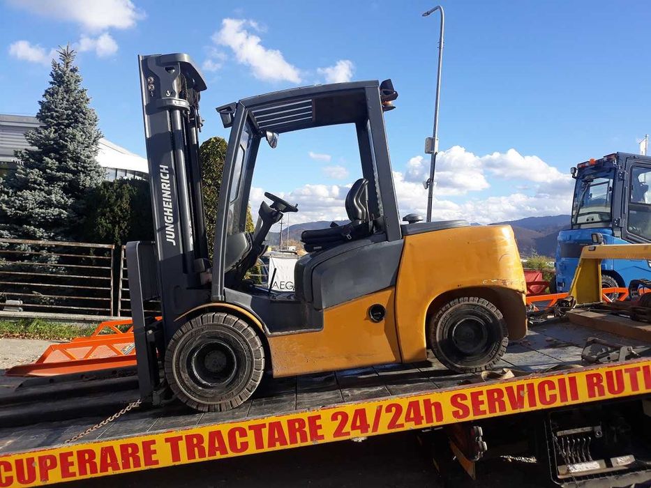 Motostivuitor diesel JUNGHEINRICH DFG435 – 3.500 kg – Duplex 3,7 m – 5.700 ore – 2015